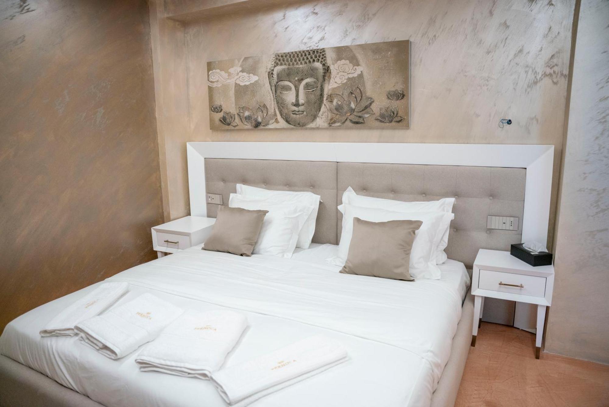Hotel Pernoca Durres Exterior photo