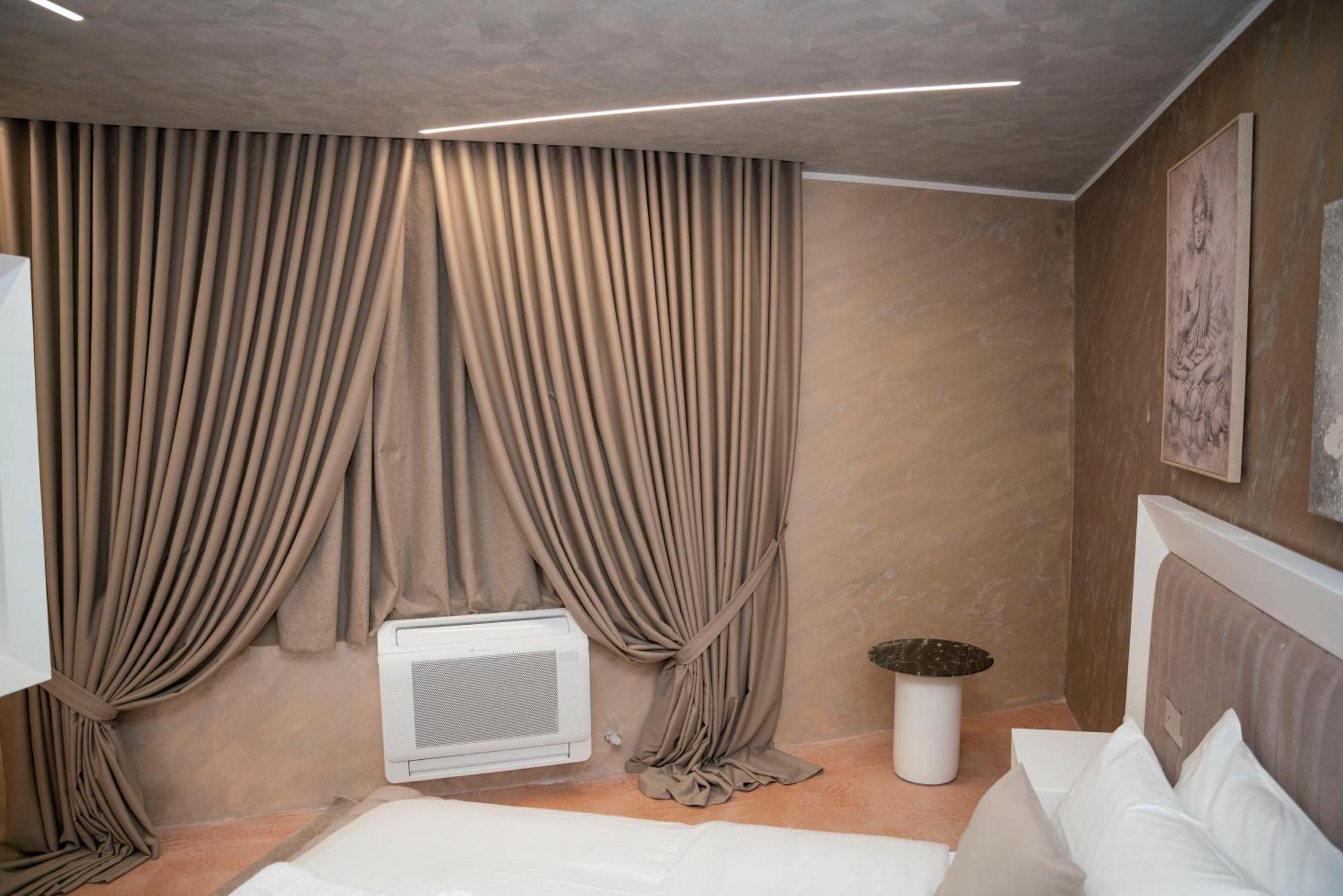Hotel Pernoca Durres Exterior photo